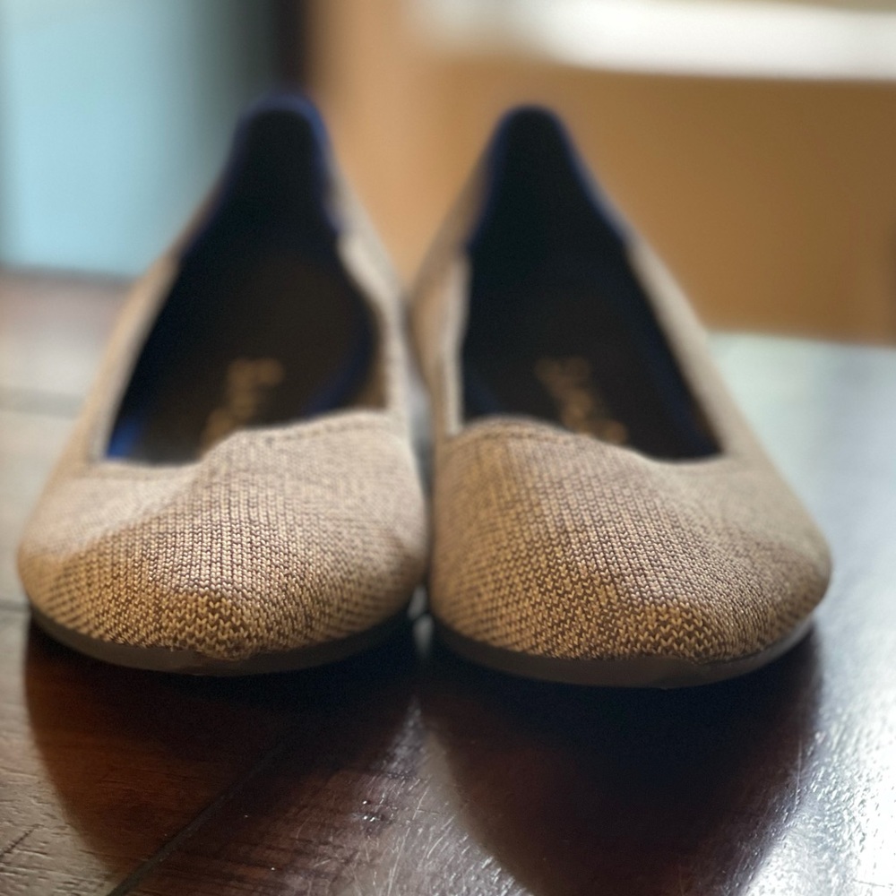 🎉HP🎉 ROTHY’S Taupe Heather Point, Retired 🦄, size 9 - Picture 4 of 9